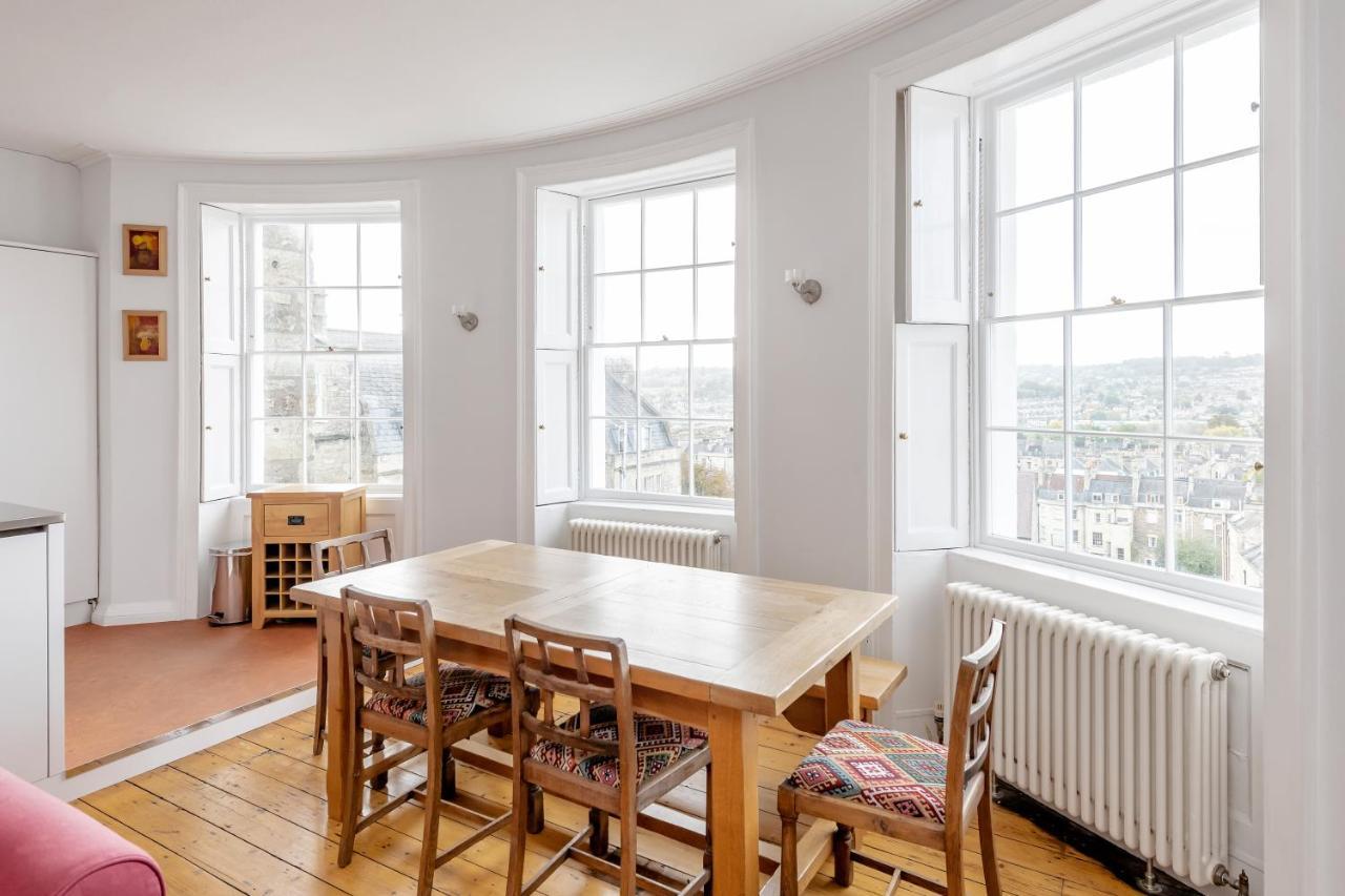 Stunning Georgian Apartment In Central Bath Exterior photo